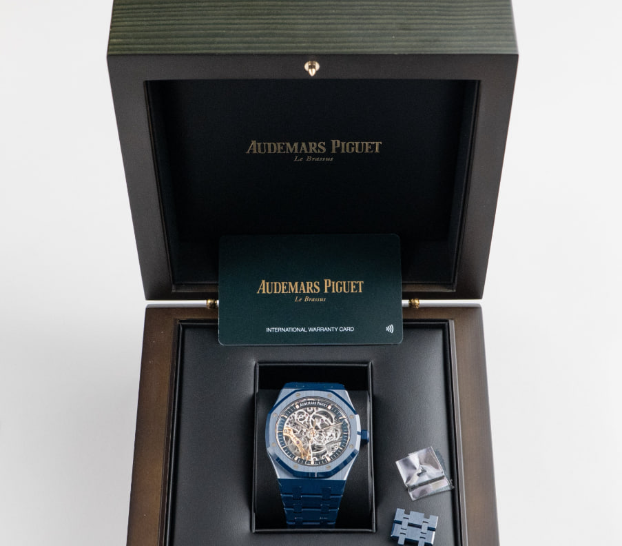 Audemars Piguet Royal Oak view 5